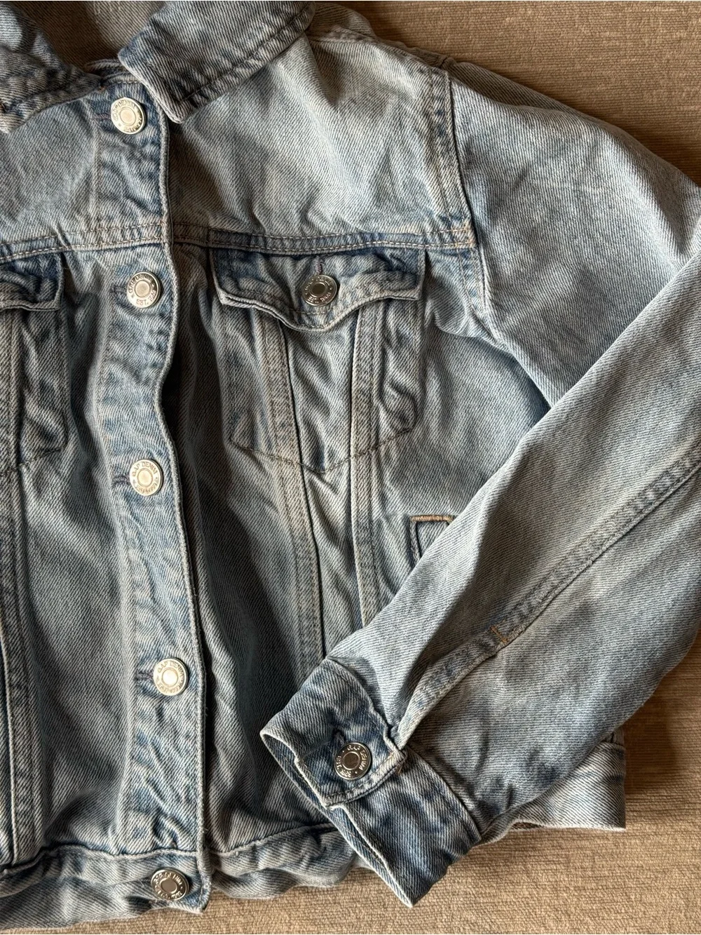 Gap Girls Light Wash Denim Jean Jacket Classic Trucker Vintage Wash Large